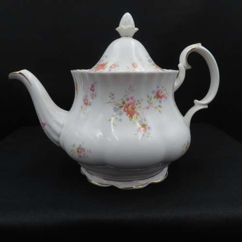 Royal Albert Peach Rose Large Tea Pot.