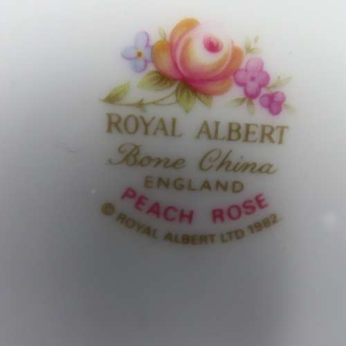 Royal Albert Peach Rose Large Tea Pot.
