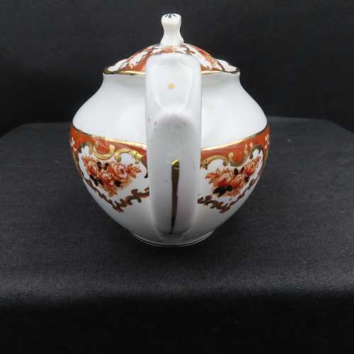 Royal Albert Unnamed Imari Style Tea Pot (4 Cups) - 1920`s