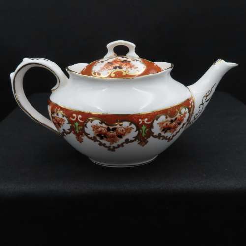 Royal Albert Unnamed Imari Style Tea Pot (4 Cups) - 1920`s