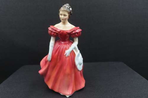 Royal Doulton Figurine `Winsome` HN 2220
