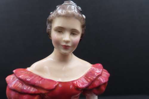Royal Doulton Figurine `Winsome` HN 2220