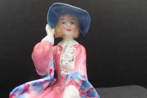 Royal Doulton Figurine`Top O` The Hill` HN 1849 First Version