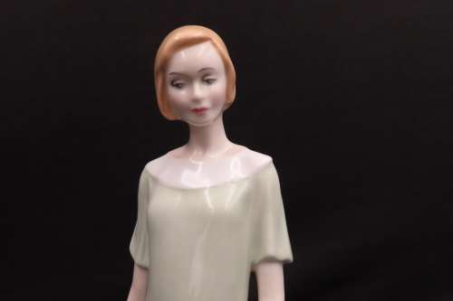 Royal Doulton Reflections Figurine `Enigma` HN 3110