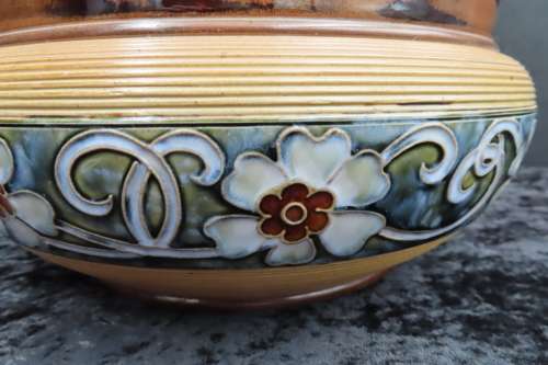 Doulton Lambeth Bowl.