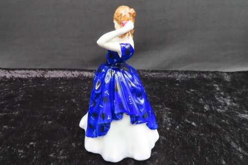 Royal Doulton Figurine `Laura` HN 3136 - Signed by Michael Doulton
