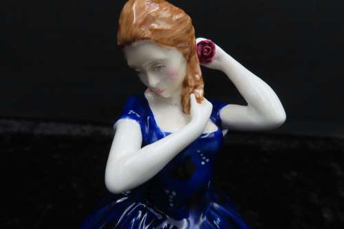Royal Doulton Figurine `Laura` HN 3136 - Signed by Michael Doulton