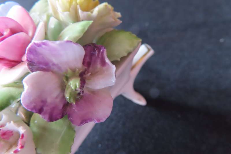 Royal Doulton Miniature Flowerpots x 5