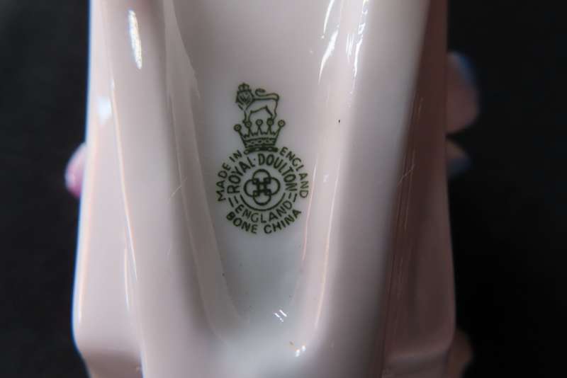 Royal Doulton Miniature Flowerpots x 5