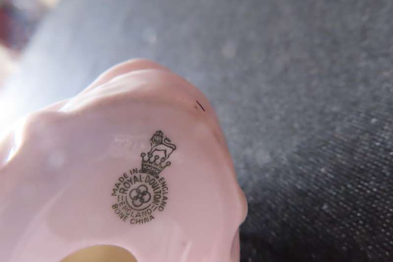 Royal Doulton Miniature Flowerpots x 5