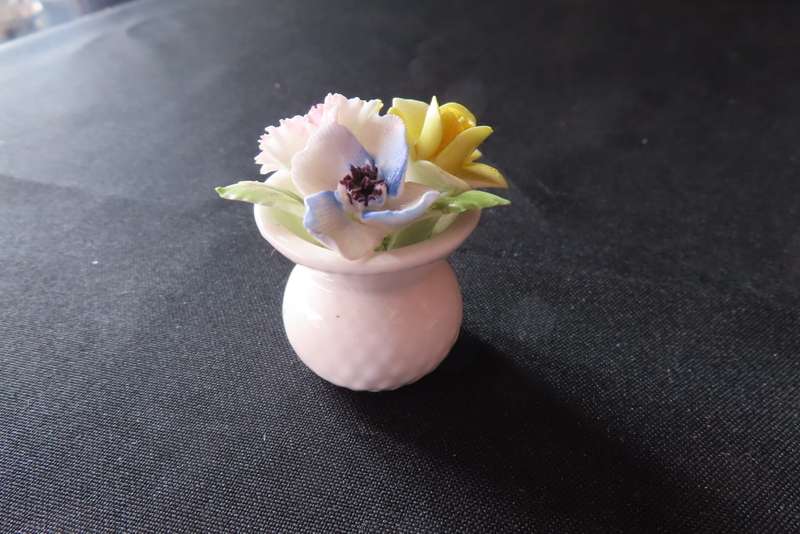 Royal Doulton Miniature Flowerpots x 5