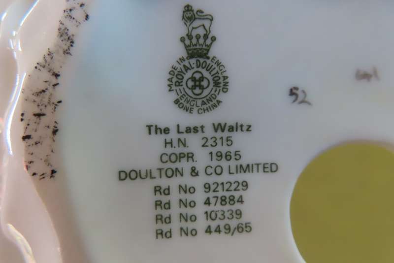 Royal Doulton Figurine The Last Waltz HN 2315.