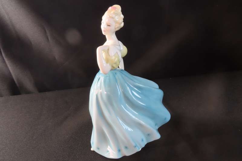 Royal Doulton Figurine Enchantment HN 2178
