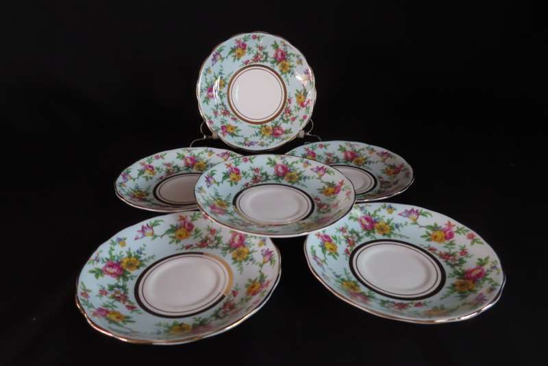 Colclough 21 Piece Tea Set.