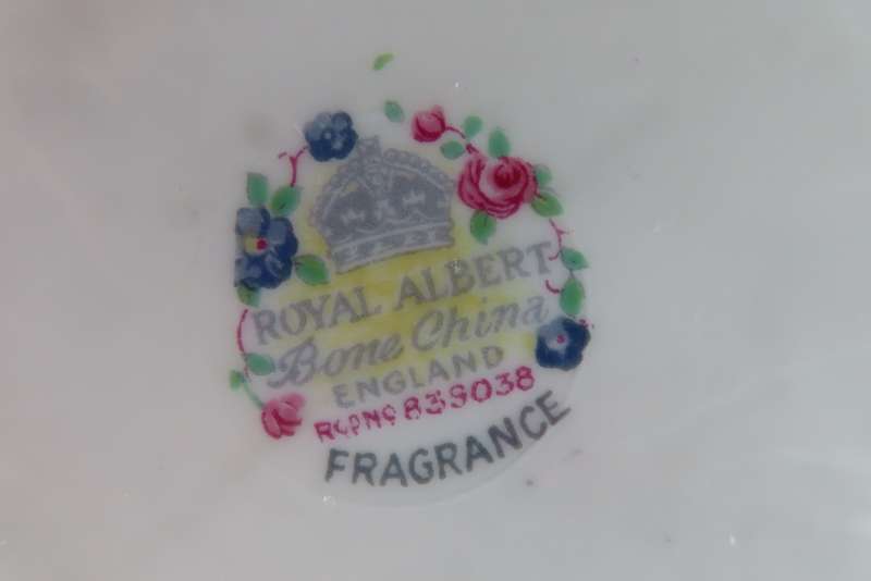Royal Albert Fragrance Cake Plate