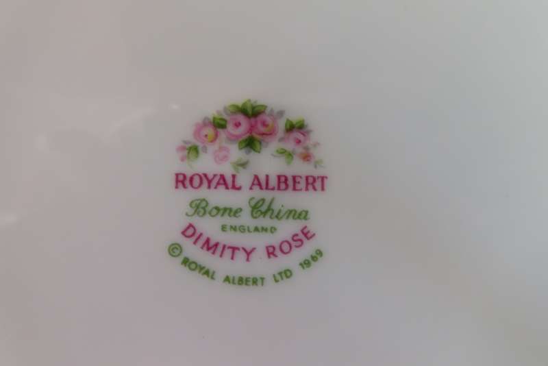 ROYAL ALBERT DIMITY ROSE TEA TRIO.