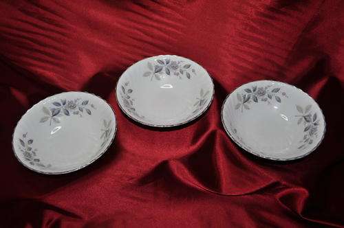 Royal Adderley "Breath o' Spring" Dessert Bowls x 3