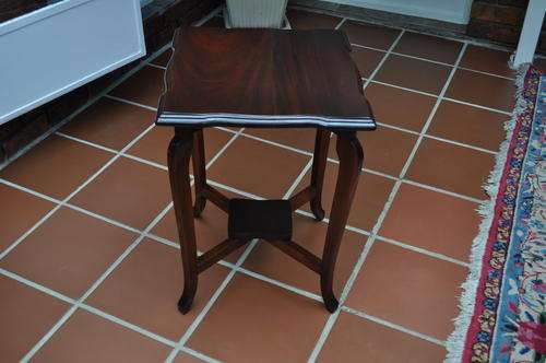 Imbuia Side Table with Plant Stand ( Collections Only !!!!!!)