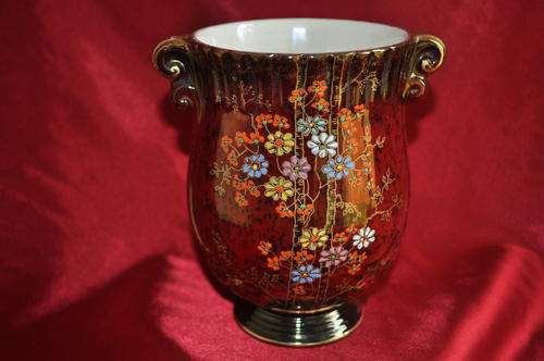 Crown Devon Fieldings Vase