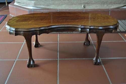 Imbuia Ball and Claw Kidney Shape Coffee Table (Collections Only)