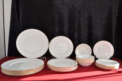 Royal Albert "Val D'or" 24 Piece Dinner Set.
