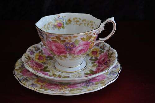 Royal Albert "Serena" Trio