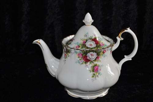 Royal Albert "Celebration" Tea Pot ------ Repairs To The Lid!  See Pic.