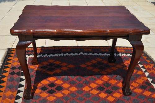 Imbuia Ostrich Leg Ball & Claw Dinning Table (Seats 4)  --  Collections Only!!!