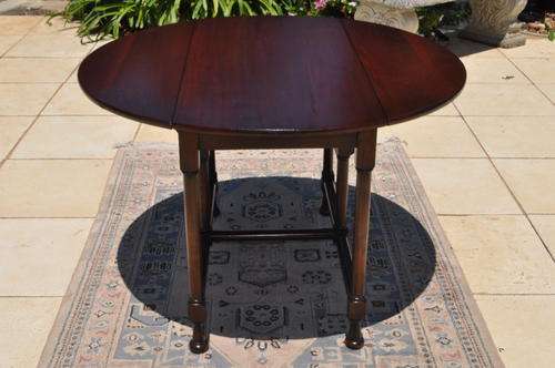 Imbuia Drop Leaf Round Table ---  Collections Only!!!