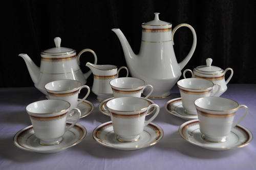 Noritake Coffee/Tea Set "Doral Maroon"