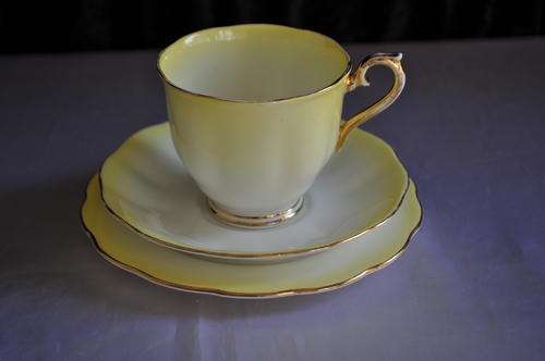 Royal Albert "Rainbow" Trio
