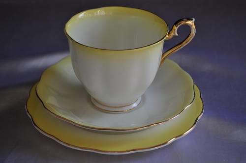 Royal Albert "Rainbow" Trio