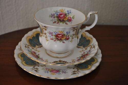 Royal Albert "Berkeley" Trio        --       See description for postage