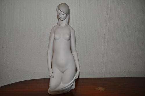Lladro Matt Glazed Nude Figurine
