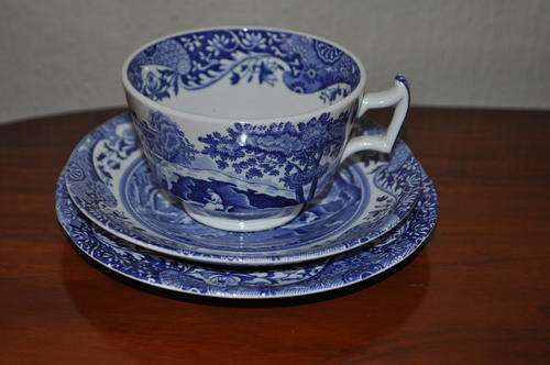 Spode "Italian" Tea Trio