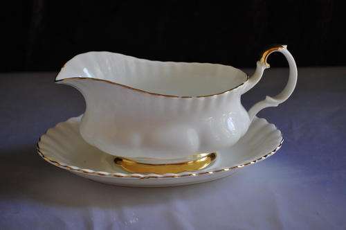 Royal Albert "Val D'or" Gravy Boat & Saucer