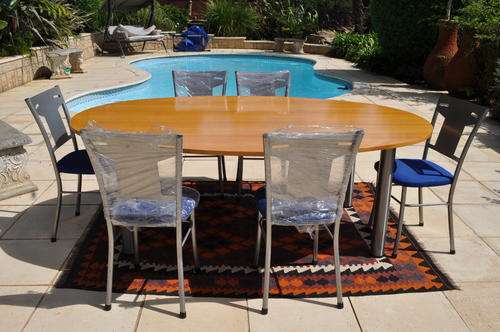 Oval Veneer Table & 6 Aluminium Chairs  -----    Collections Only!!!!
