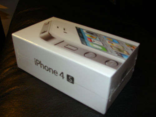 *NEW* APPLE IPHONE 4S (FACTORY UNLOCKED) 16GB