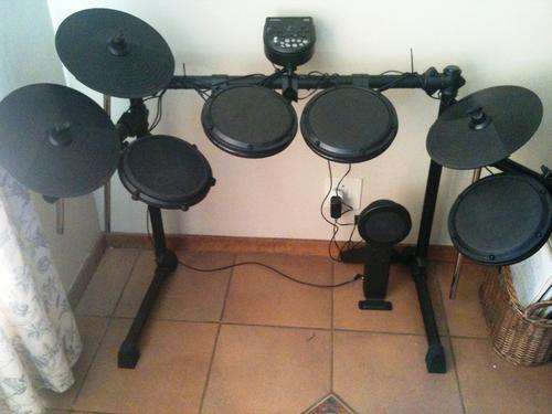 Alesis DM6 Electronic Drum Kit