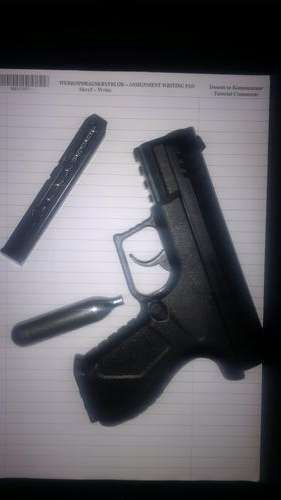 URAMEX XBG CO2 POWERED PISTOL