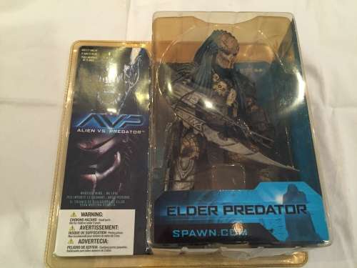 5 x Alien vs Predator figurines