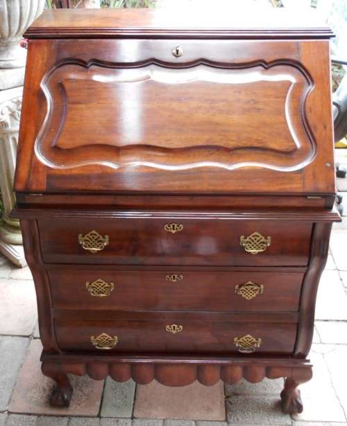Vintage Starck Imbuia Ball & Claw linen fold Writing Bureau with beautifully fitted interior