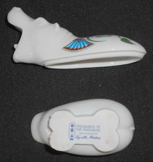 Elizabeth Arden Treasures of the Pharaohs Collection Porcelain Hippo shaped candle holder with lid