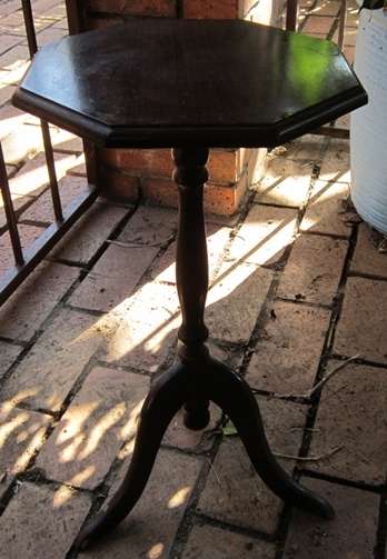 1950's Mahogany Veneer Occasional Table