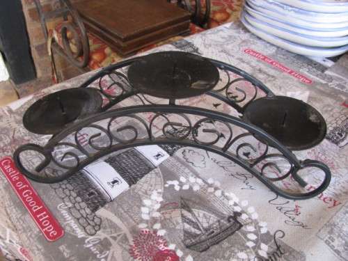 A RETRO 3 CANDLE CANDLEABRA IN WROUGHT IRON... LOVELY CRESCENT SHAPE
