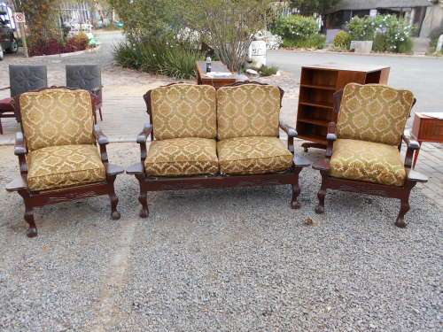 1940'S BALL & CLAW LOUNGE SUITE WITH CUSHIONS...IN GOOD CONDITION