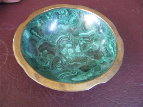 VINTAGE SMALL ROUND MALACHITE AND BRASS BOWL