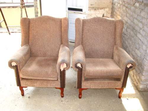 VINTAGE PAIR OF WINGBACK EASY CHAIRS ..you are bidding for the pair @@@ LOW START