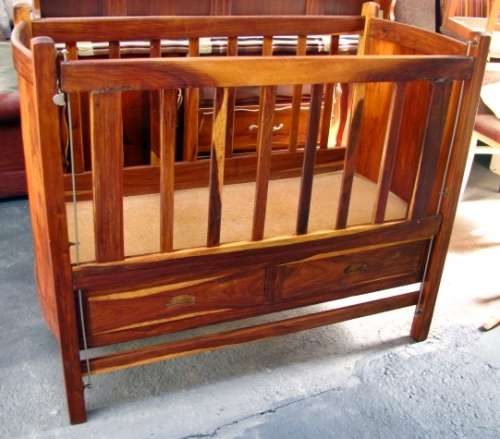 Stunning Kiaat Cot with 2 Drawers @@@ CRAAAAZZYY R1 START (DM84 SALE)