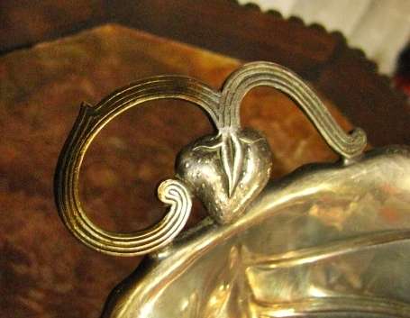 DM84Sale Silver Plated Leaf Shaped Bowl on Bun Feet @@@ Crazy Low R1 Start